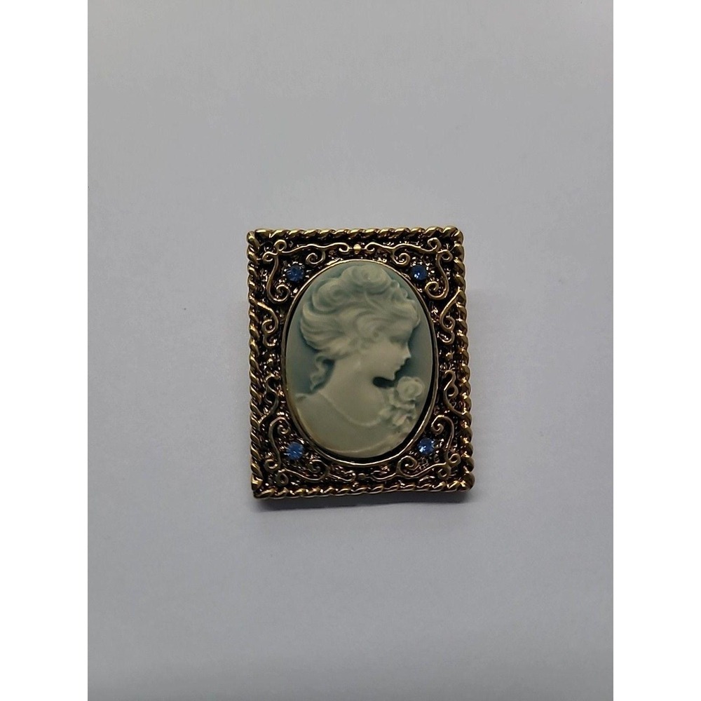 Vintage Cameo Brooch Gold Tone Filigree Frame Blue Rhinestone Classic Victorian - Picture 2 of 8